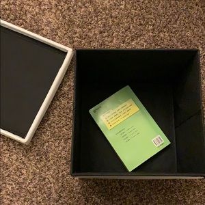 Storage box (can also be used as chair)